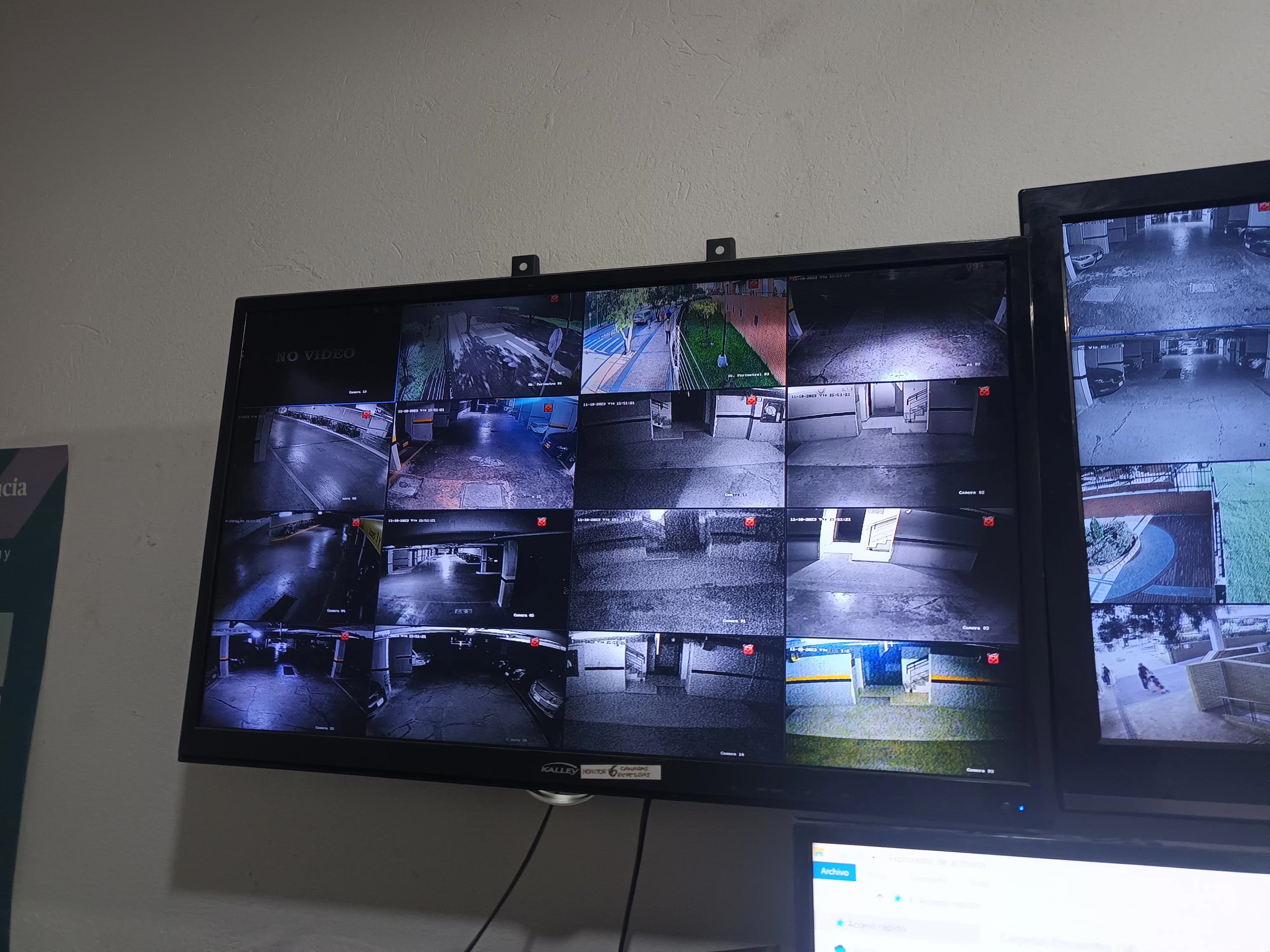 Otra cámara en pared